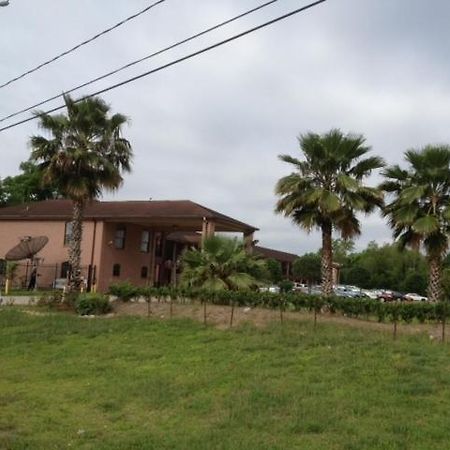 Tweetys 9 Diamond Inn Houston Exterior photo